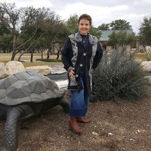 Meet your Posher, Tonya